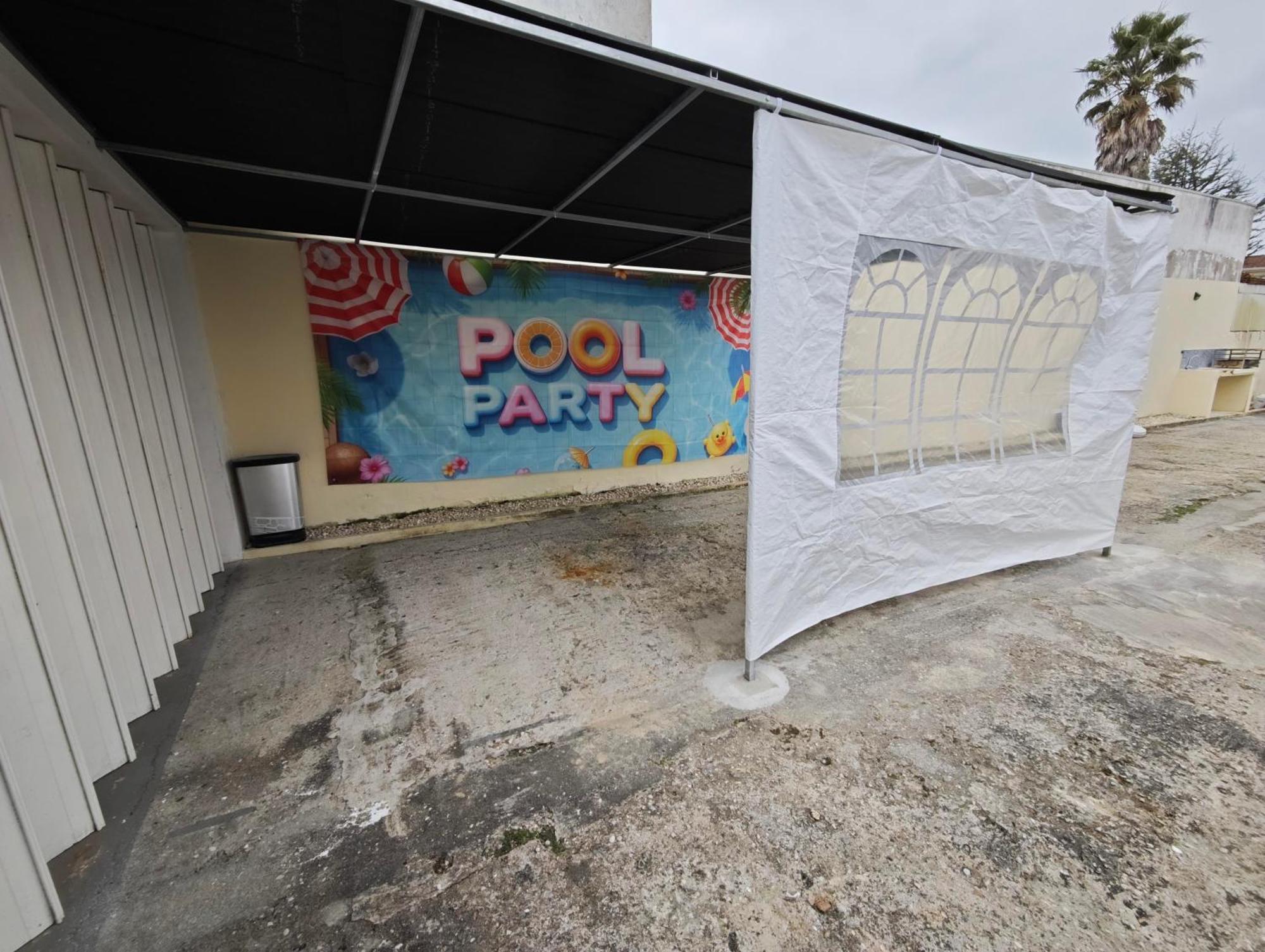 Отель Garage4Me Pool Opcional Эшмориш Экстерьер фото